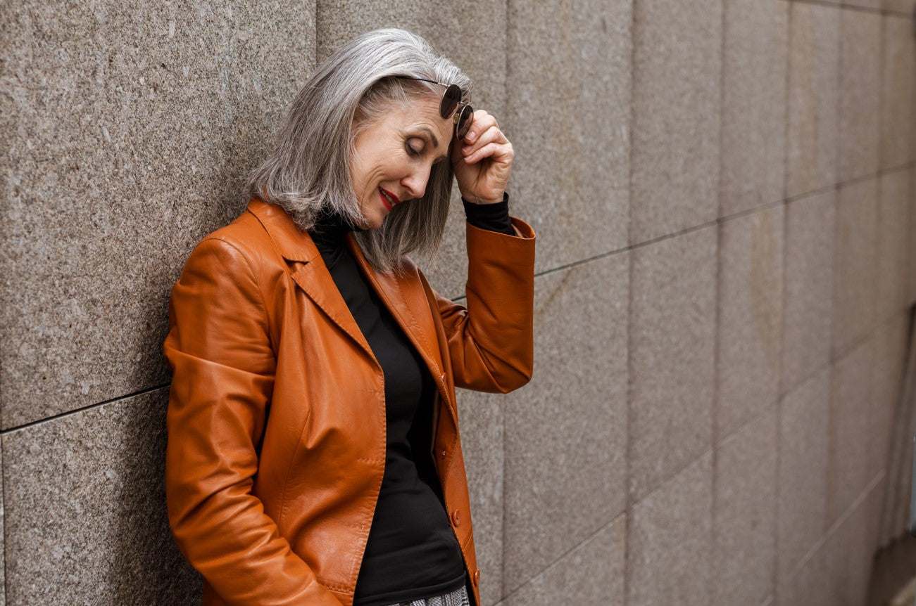 How to Get Wrinkles Out of Leather Jacket in USA in 2026