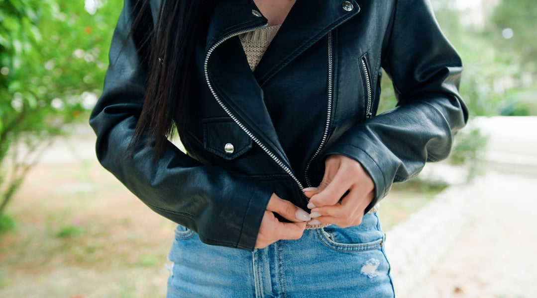 Can You Get a Leather Jacket Altered in the USA in 2025? A Comprehensive Guide