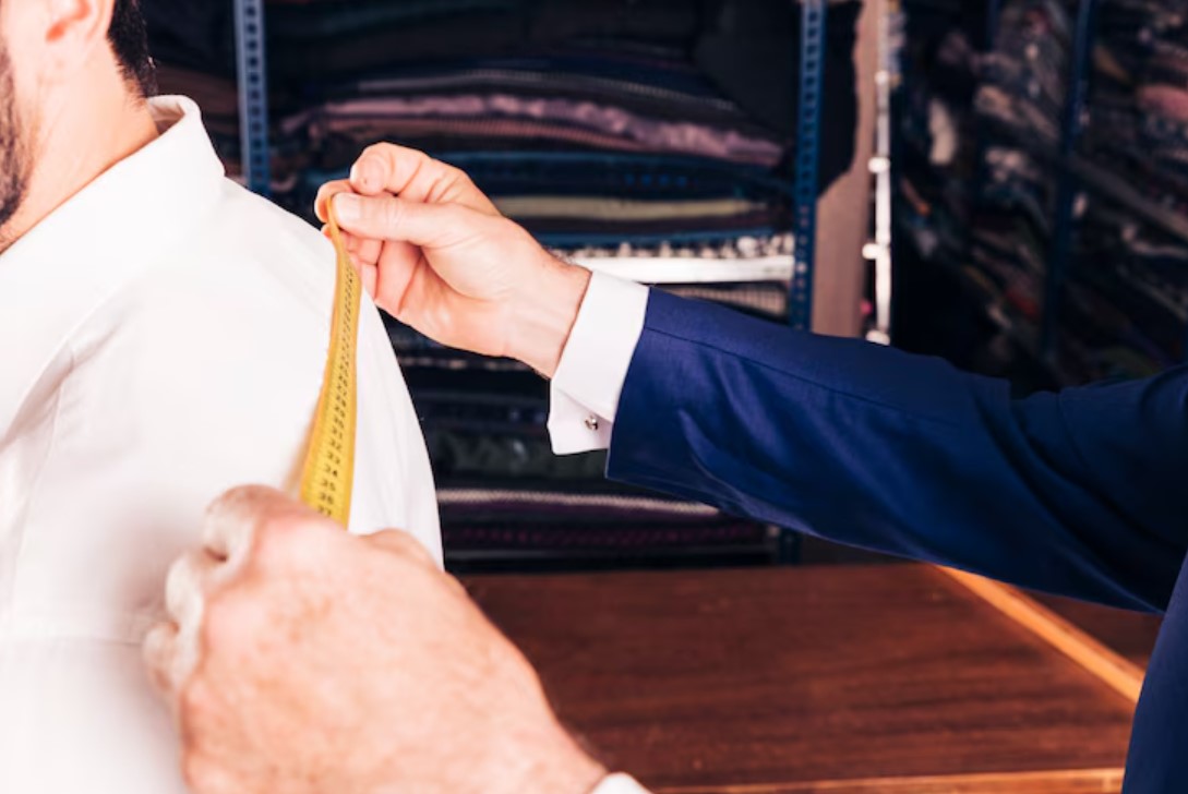 How to Measure for a Leather Jacket in the USA in 2025: A Complete Fit Guide