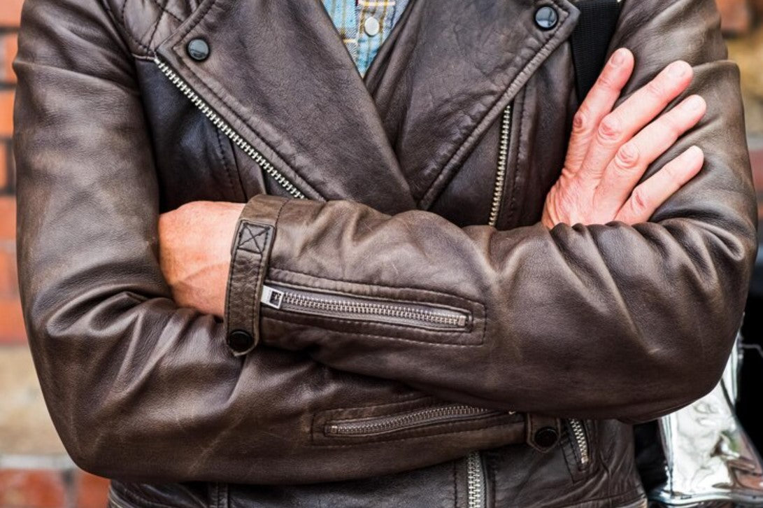 How to Get Wrinkles Out of a Leather Jacket: A Step-by-Step Guide